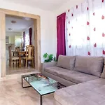 Dom wakacyjny Stephany By Interhome Zaglavice