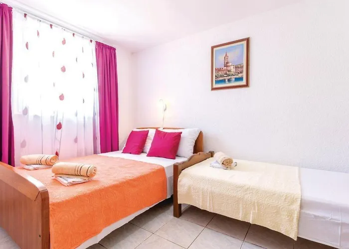 Stephany By Interhome