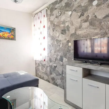 Stephany By Interhome Tatil Evi