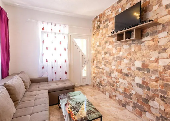 Stephany By Interhome Vakantiehuis Zaglavice