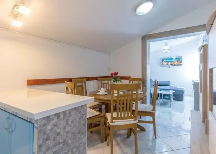 Stephany By Interhome Zaglavice